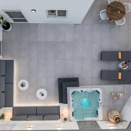 Chrispa Villa *